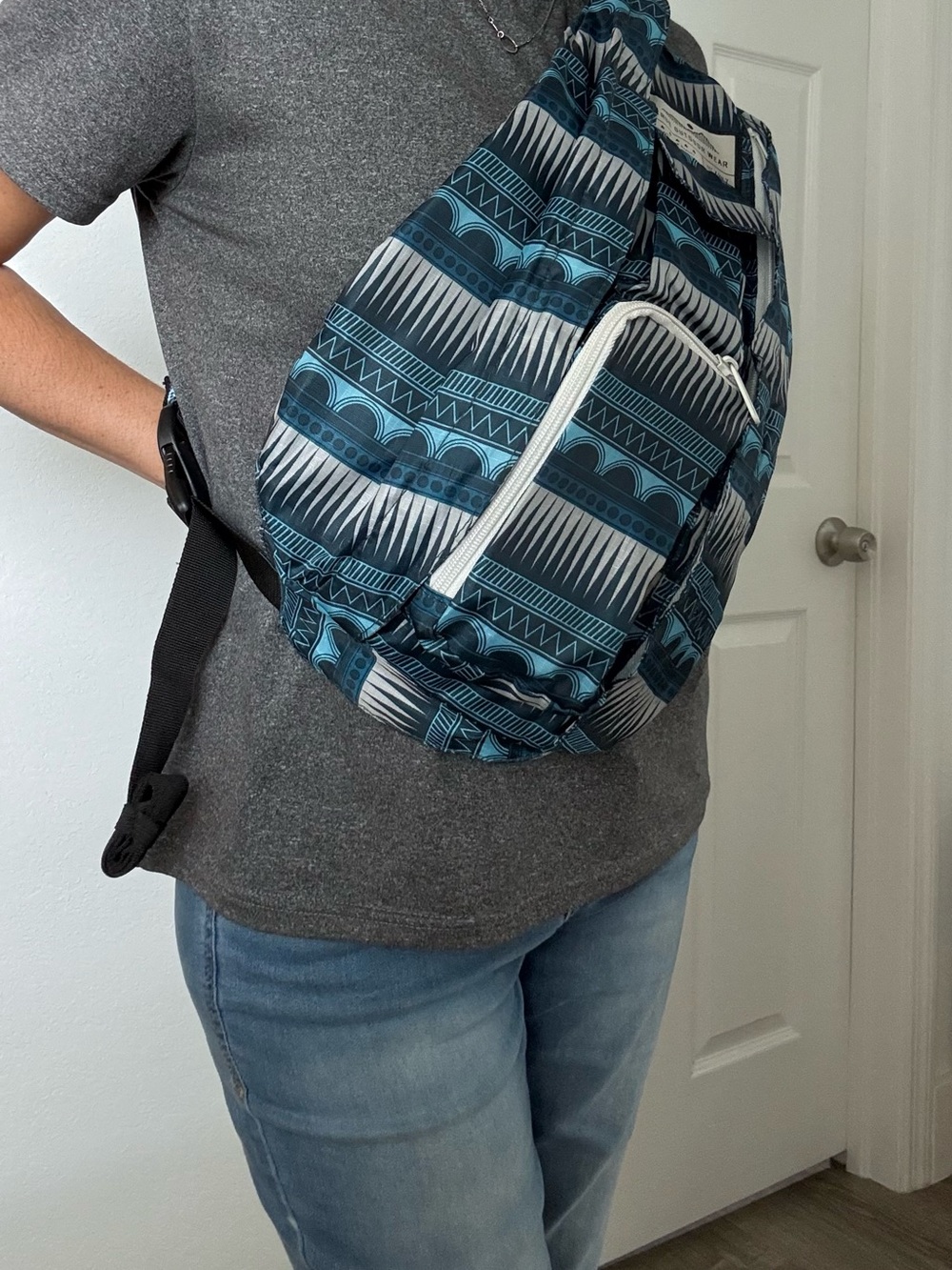 KAVU Rope Sling Bag - Water-Resistant Polyester - Like New! Blues Grey